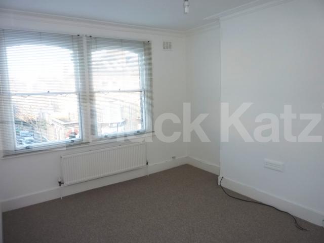 			1 Bedroom, 1 bath, 1 reception Flat			 Mercers Road, TUFNELL PARK 